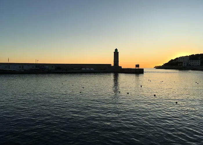 Appartement Cassis Plage *